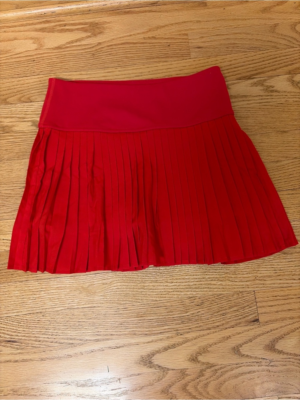 Red Fabletics Pleated Women’s tennis Skirt size small